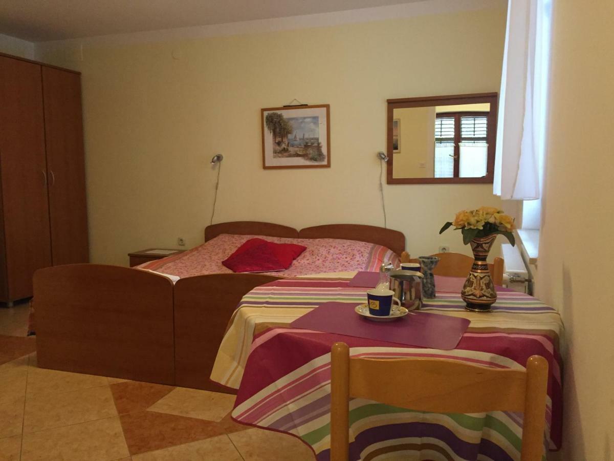 Apartment Villa Ana Опатия Экстерьер фото